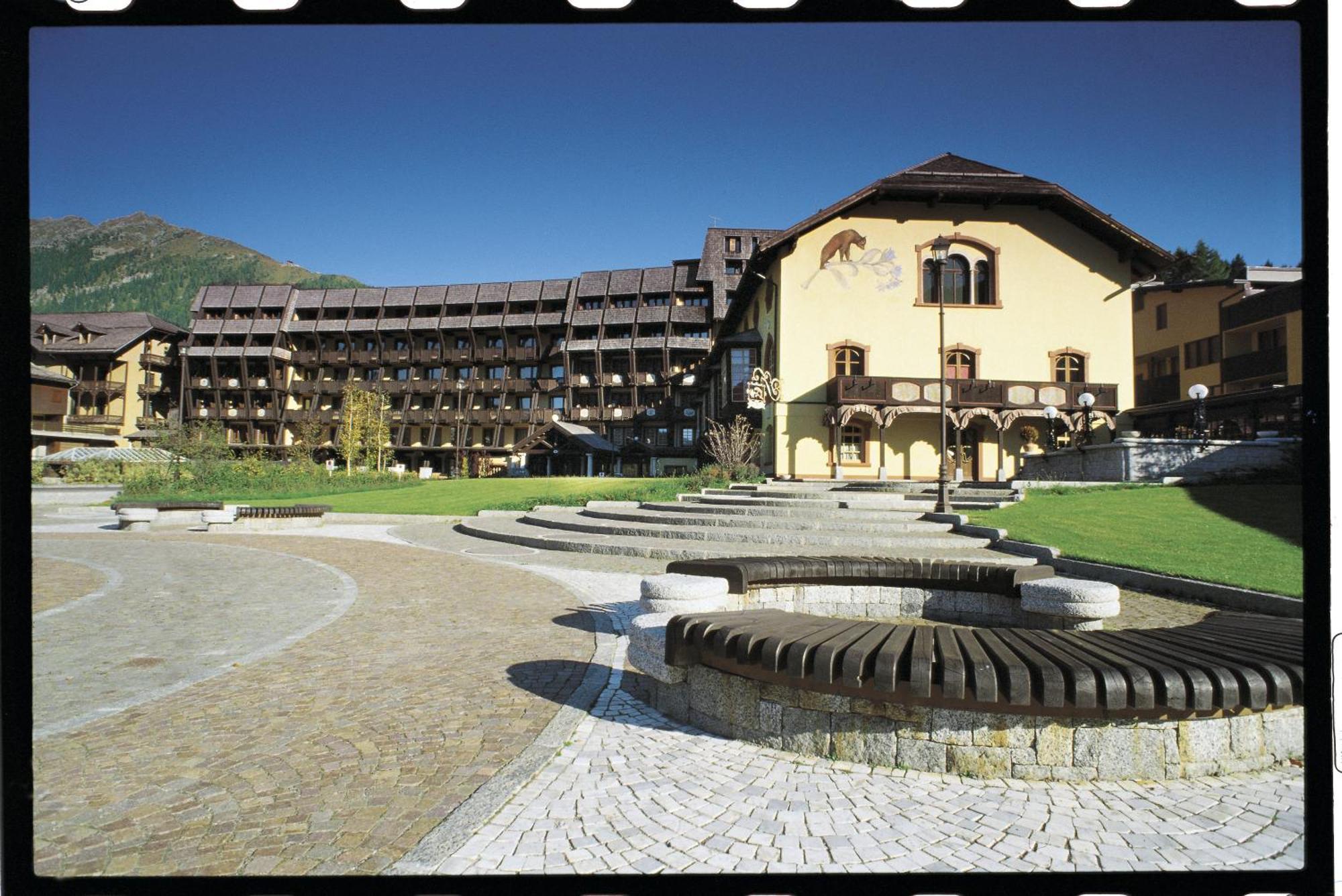 Hotel Club Relais Des Alpes Madonna di Campiglio Exterior photo