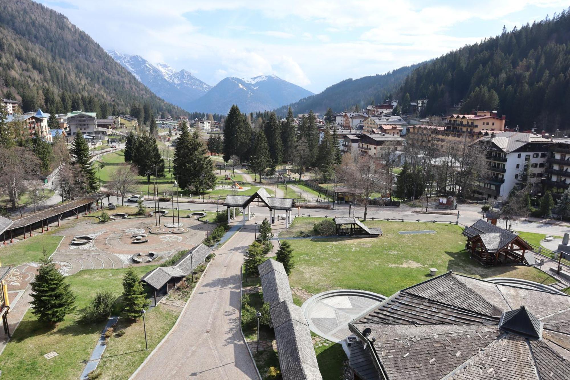 Hotel Club Relais Des Alpes Madonna di Campiglio Exterior photo